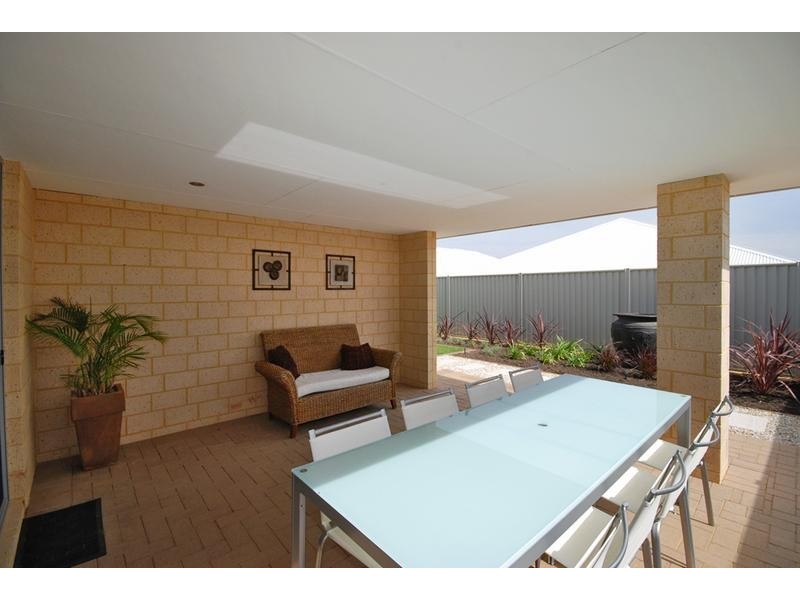 14 Chesstree Avenue, Alkimos WA 6038