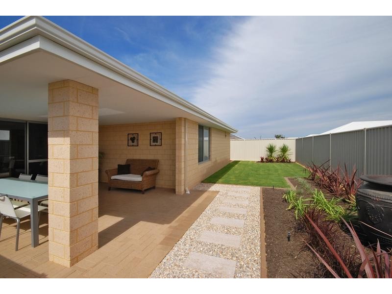14 Chesstree Avenue, Alkimos WA 6038