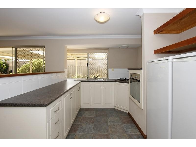 4 McCoy Place, Quinns Rocks WA 6030