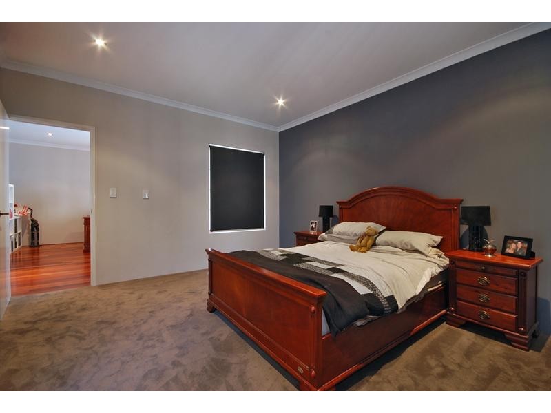 25 Cairo Way, Wanneroo WA 6065