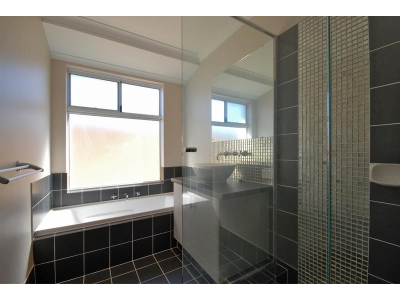 25 Cairo Way, Wanneroo WA 6065