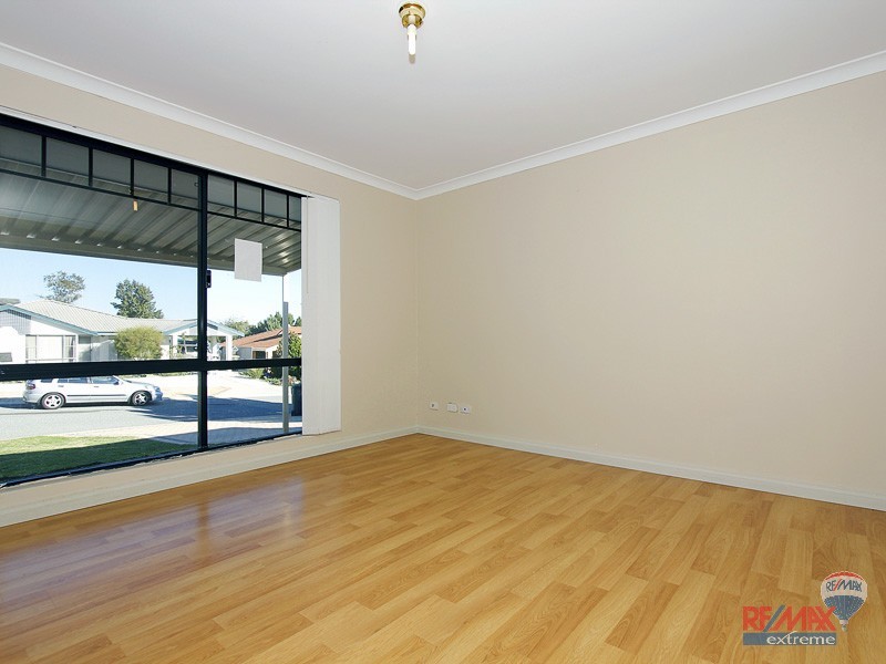 29 Serpentine Gardens, Clarkson WA 6030