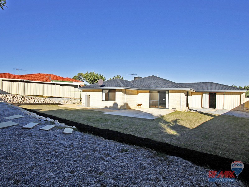 29 Serpentine Gardens, Clarkson WA 6030