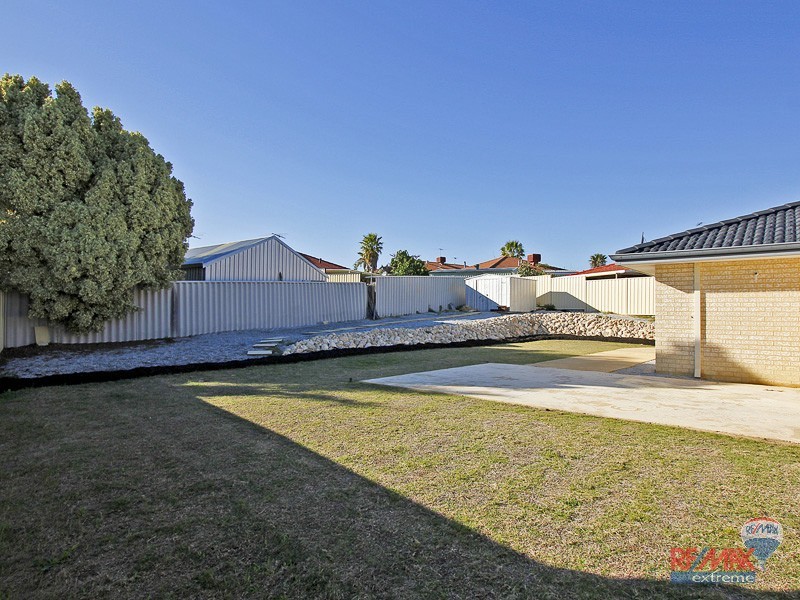 29 Serpentine Gardens, Clarkson WA 6030