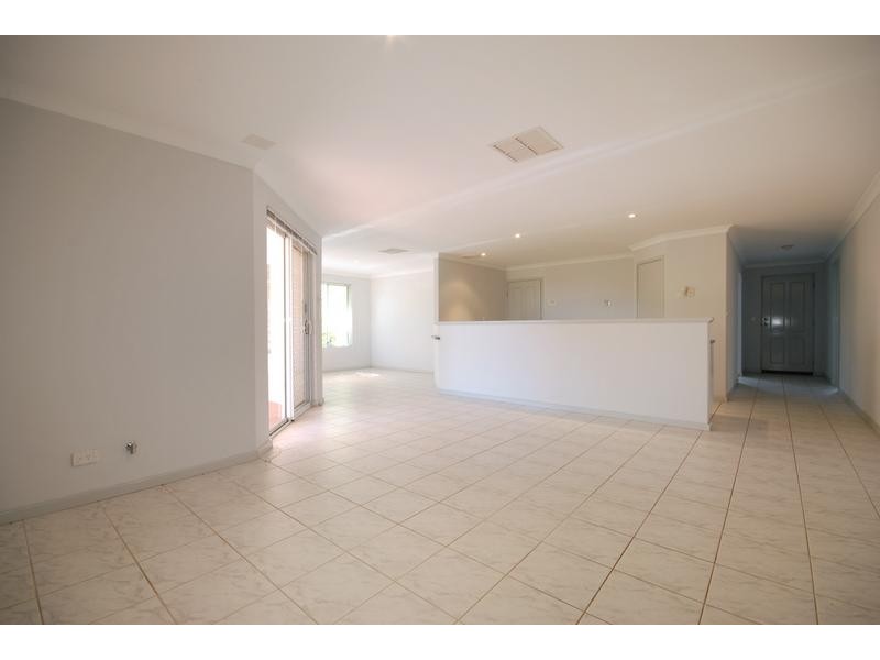 11 Talybont Bend, Butler WA 6036