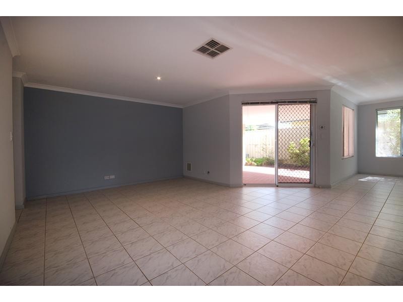 11 Talybont Bend, Butler WA 6036