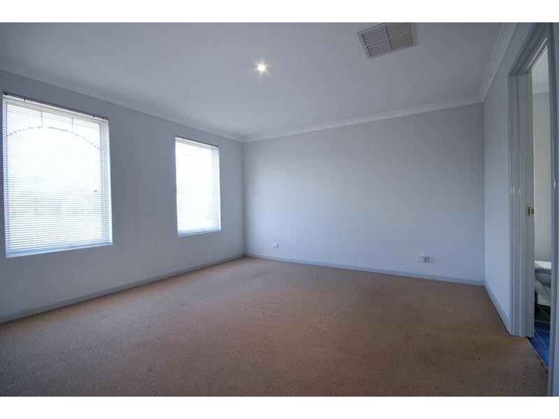 11 Talybont Bend, Butler WA 6036