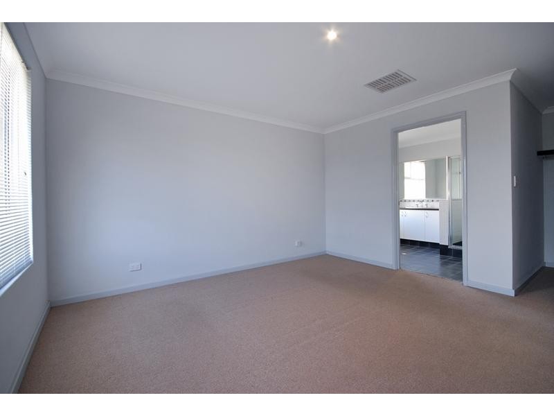 11 Talybont Bend, Butler WA 6036