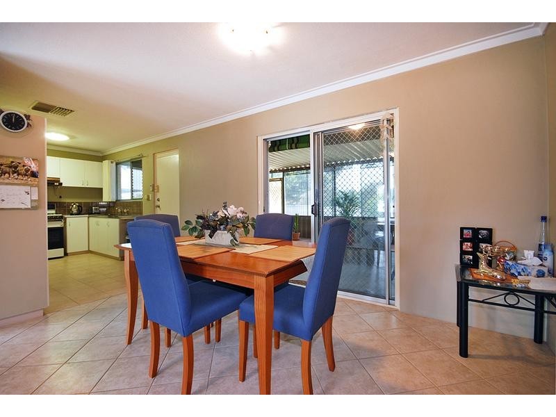 25 Whitfield Drive, Two Rocks WA 6037