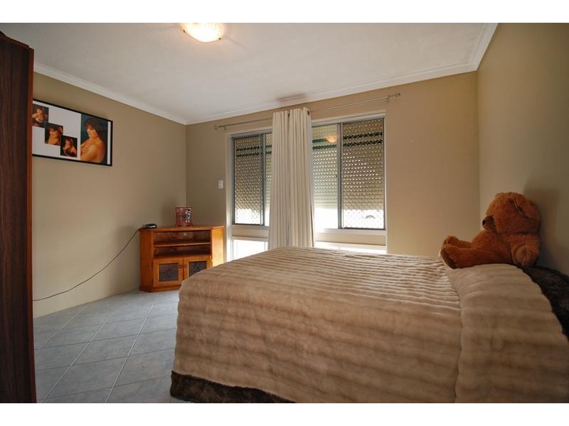 25 Whitfield Drive, Two Rocks WA 6037