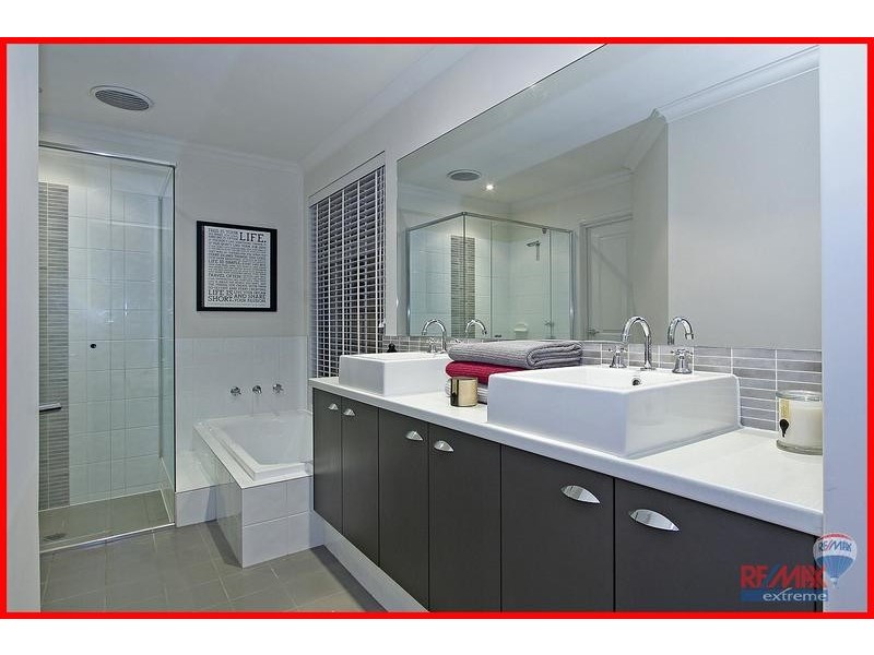 18 Skerries Way, Ridgewood WA 6030