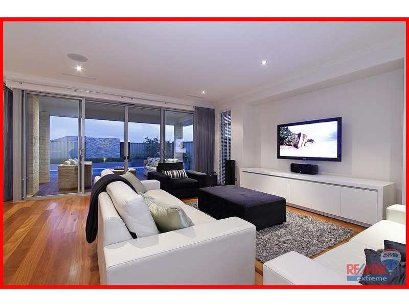 18 Skerries Way, Ridgewood WA 6030