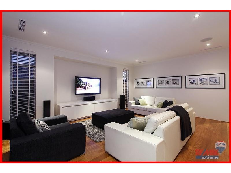 18 Skerries Way, Ridgewood WA 6030