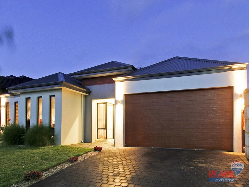 27 Acapulco Way, Quinns Rocks WA 6030