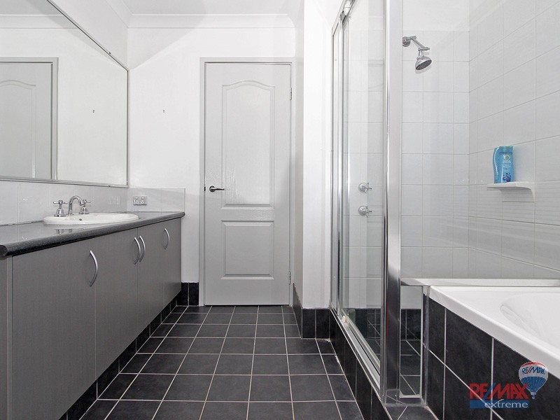 27 Acapulco Way, Quinns Rocks WA 6030