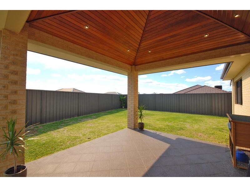 12 Colby Court, Tapping WA 6065