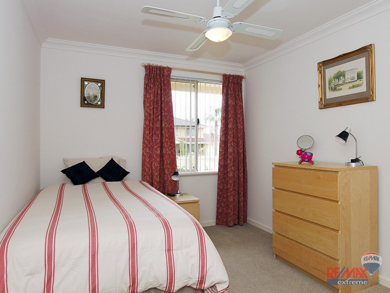 8 Cumberland Drive, Hillarys WA 6025