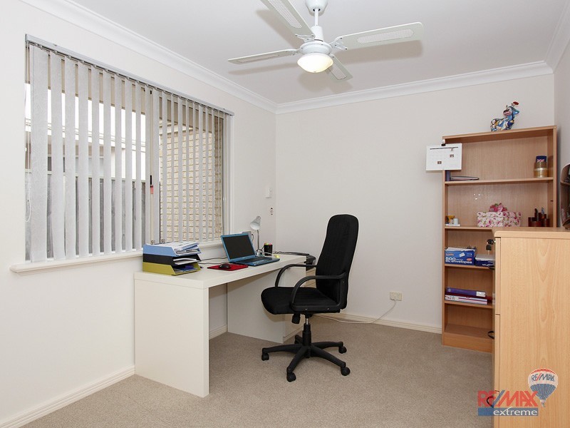 8 Cumberland Drive, Hillarys WA 6025