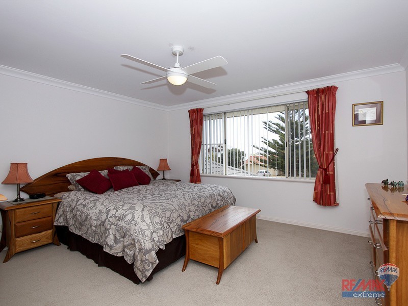 8 Cumberland Drive, Hillarys WA 6025