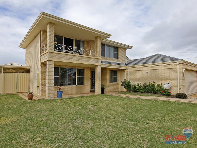 8 Cumberland Drive, Hillarys WA 6025