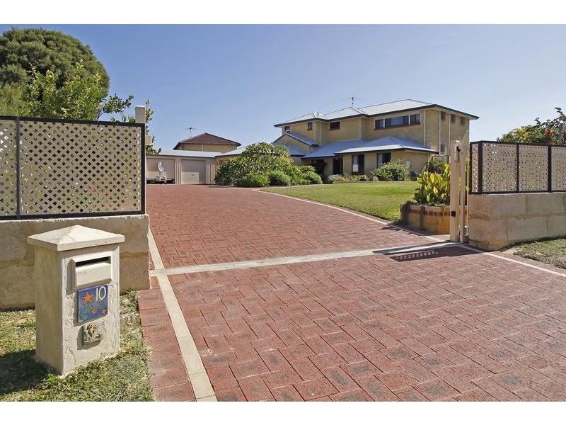 10 Brodia Place, Two Rocks WA 6037