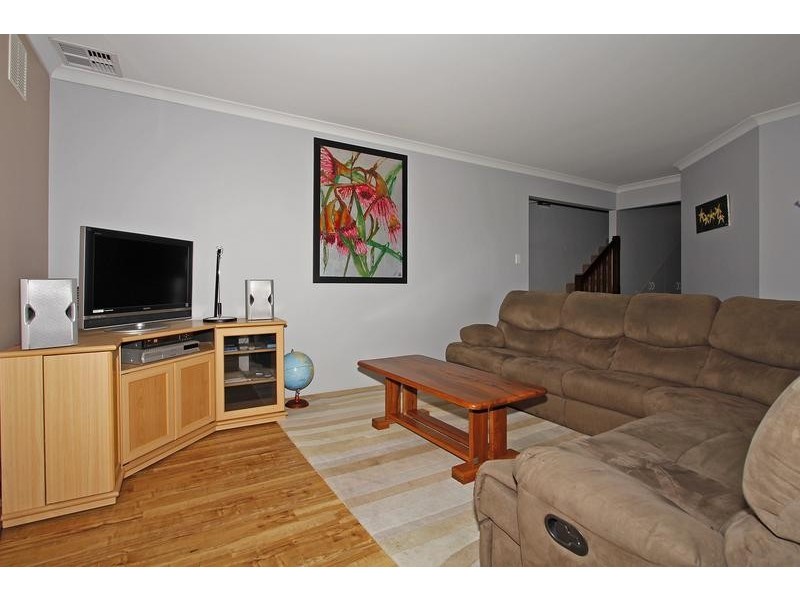 10 Brodia Place, Two Rocks WA 6037