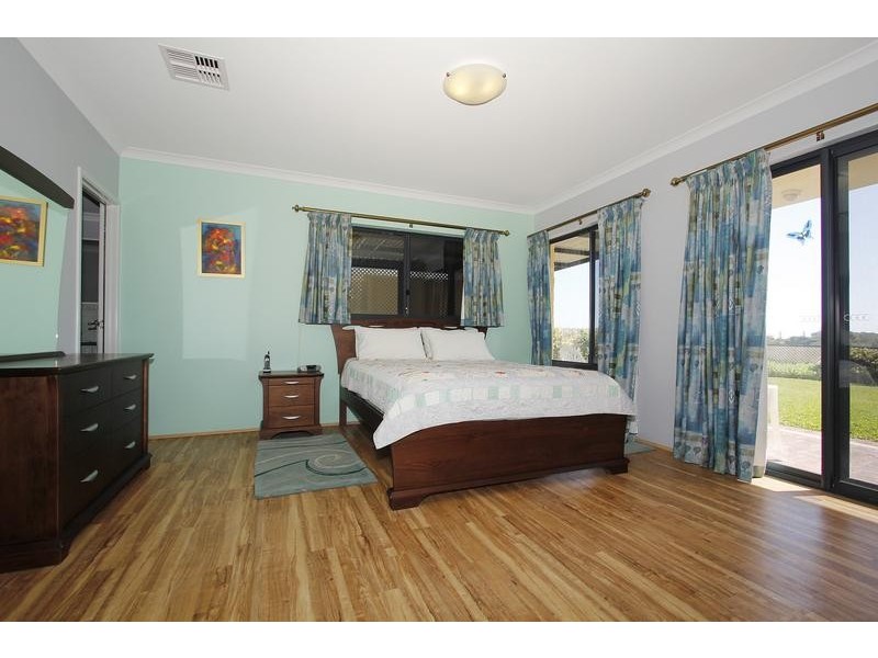 10 Brodia Place, Two Rocks WA 6037