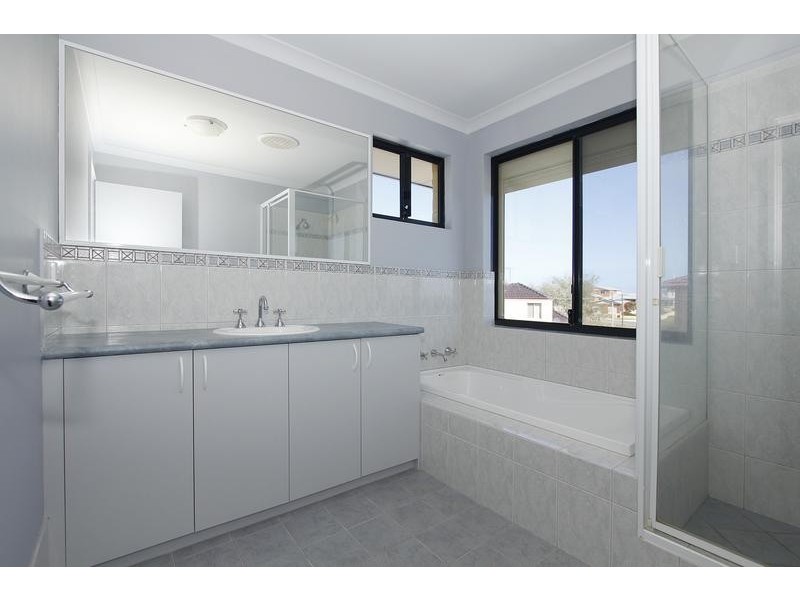 10 Brodia Place, Two Rocks WA 6037