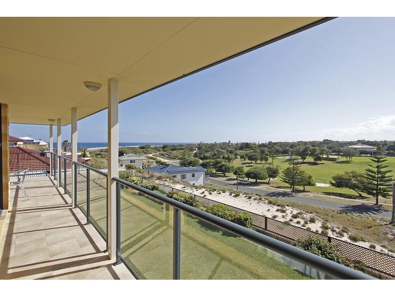 10 Brodia Place, Two Rocks WA 6037