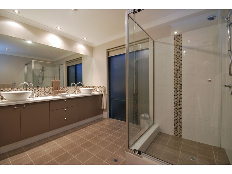 122 Ashley Road, Tapping WA 6065