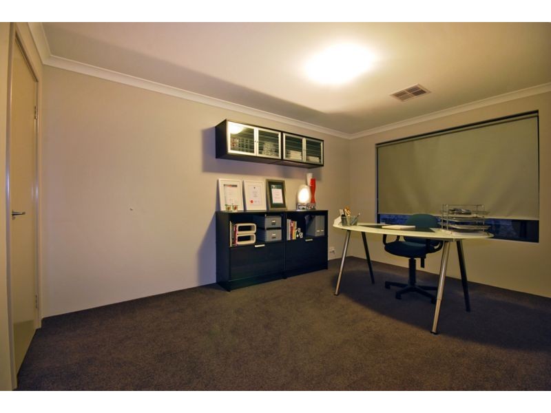 122 Ashley Road, Tapping WA 6065