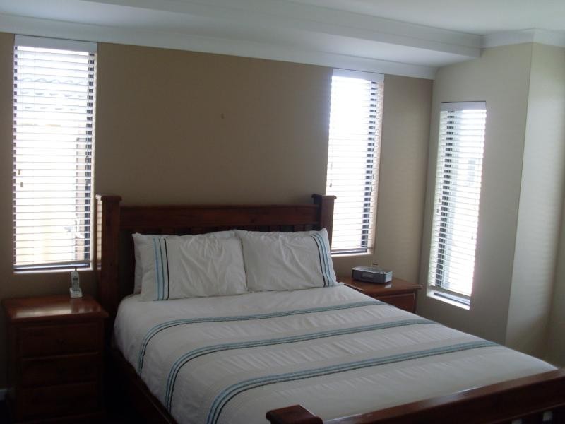 14 Pendleton Cres, Butler WA 6036