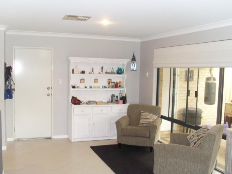 14 Pendleton Cres, Butler WA 6036