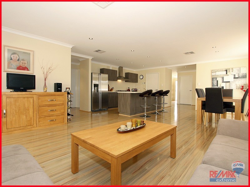 6 Stringybark Way, Yanchep WA 6035