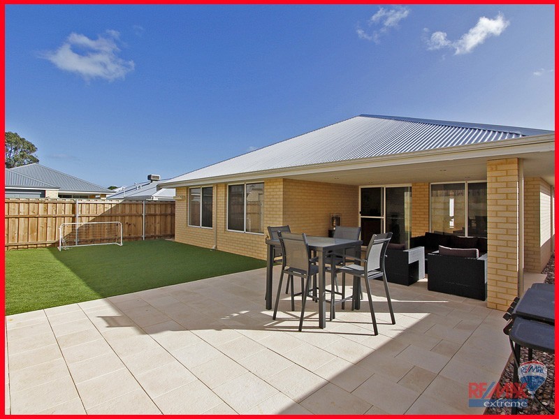 6 Stringybark Way, Yanchep WA 6035