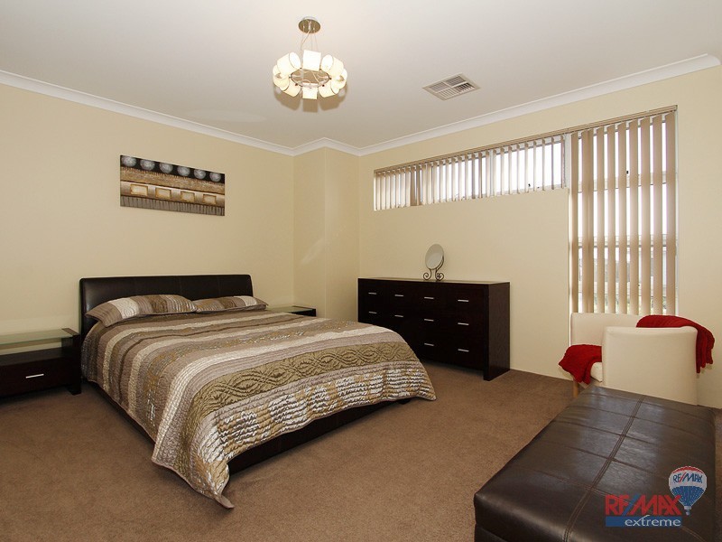 6 Stringybark Way, Yanchep WA 6035