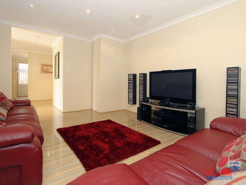 6 Stringybark Way, Yanchep WA 6035