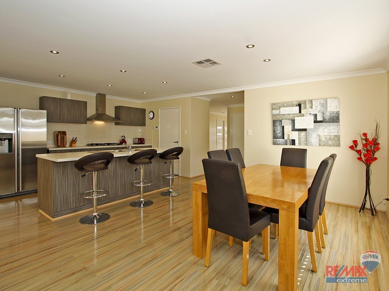 6 Stringybark Way, Yanchep WA 6035