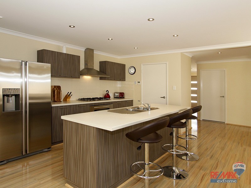 6 Stringybark Way, Yanchep WA 6035