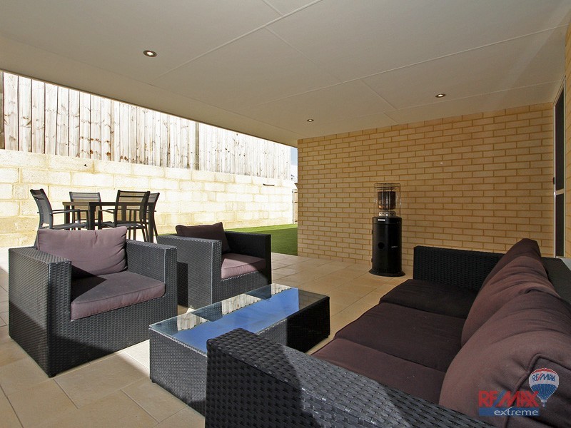 6 Stringybark Way, Yanchep WA 6035