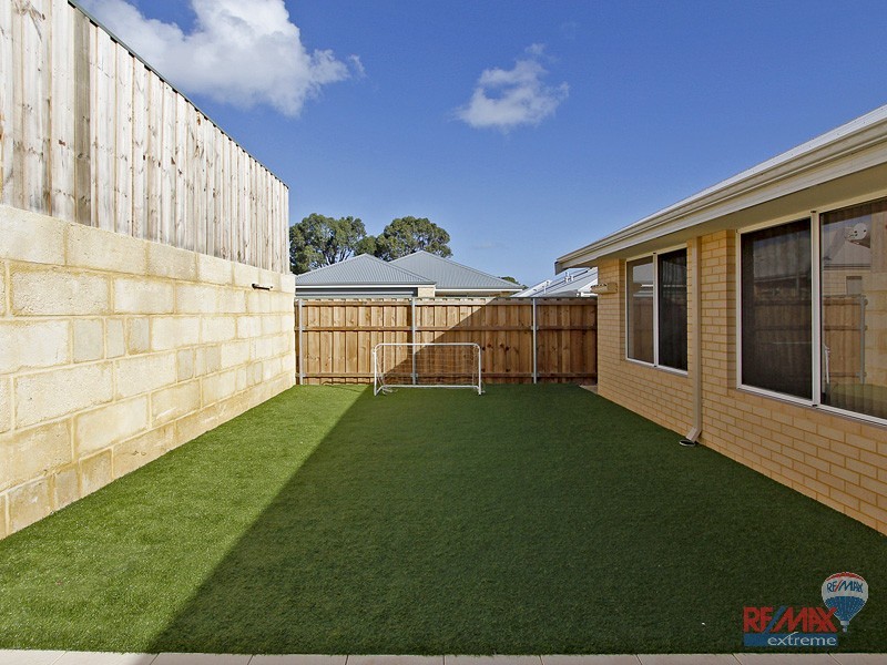 6 Stringybark Way, Yanchep WA 6035