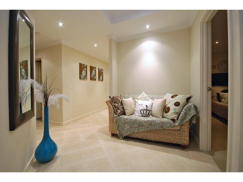 20 Newgain Crescent, Carramar WA 6031