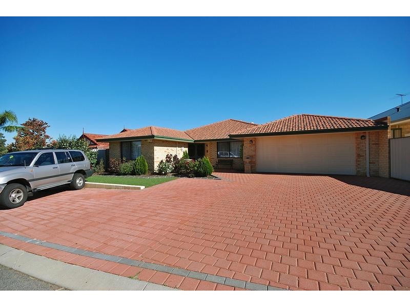 8 Faranda Close, Hocking WA 6065