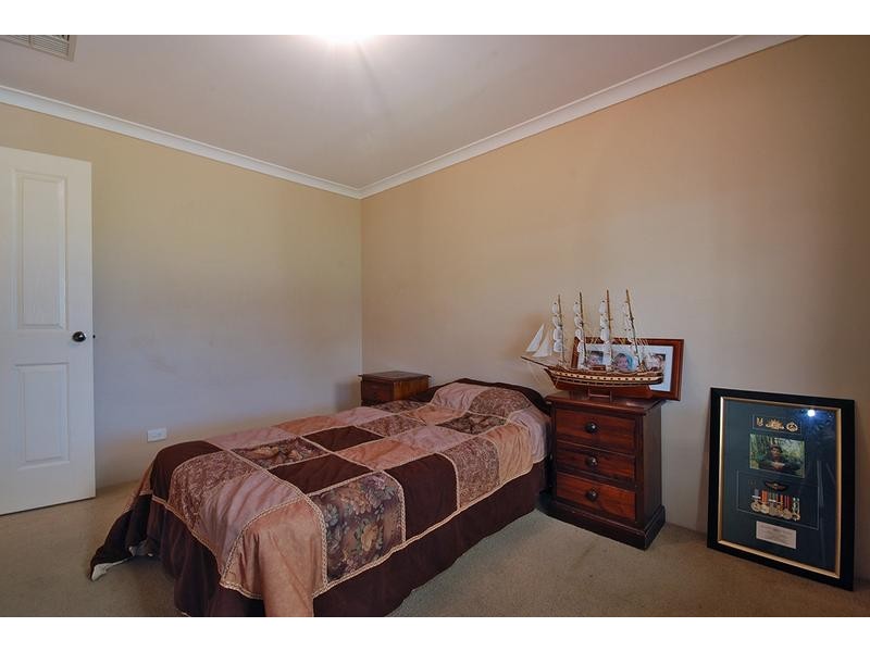 8 Faranda Close, Hocking WA 6065