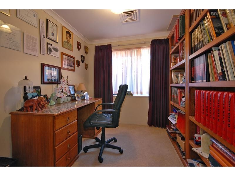 8 Faranda Close, Hocking WA 6065