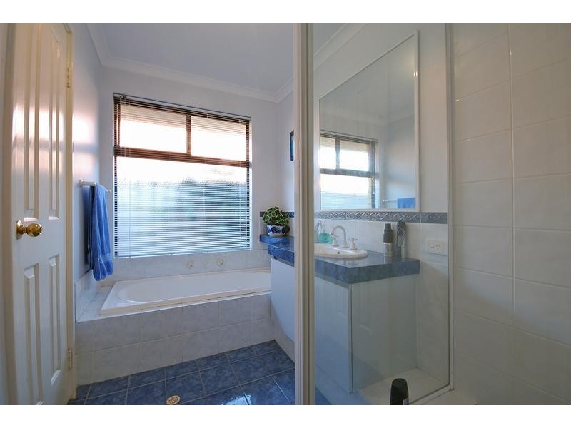 8 Faranda Close, Hocking WA 6065