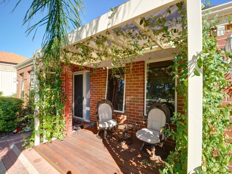 25 Welstead Way, Hocking WA 6065