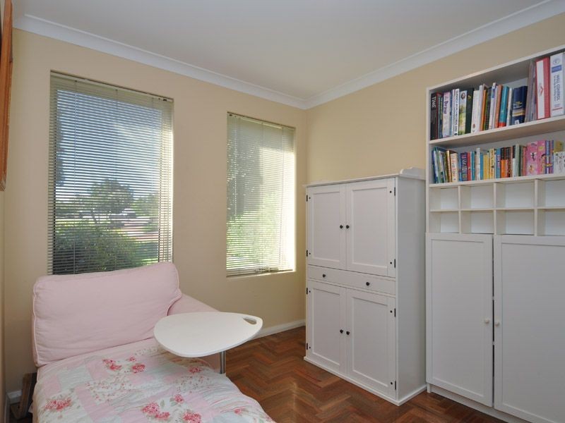 25 Welstead Way, Hocking WA 6065