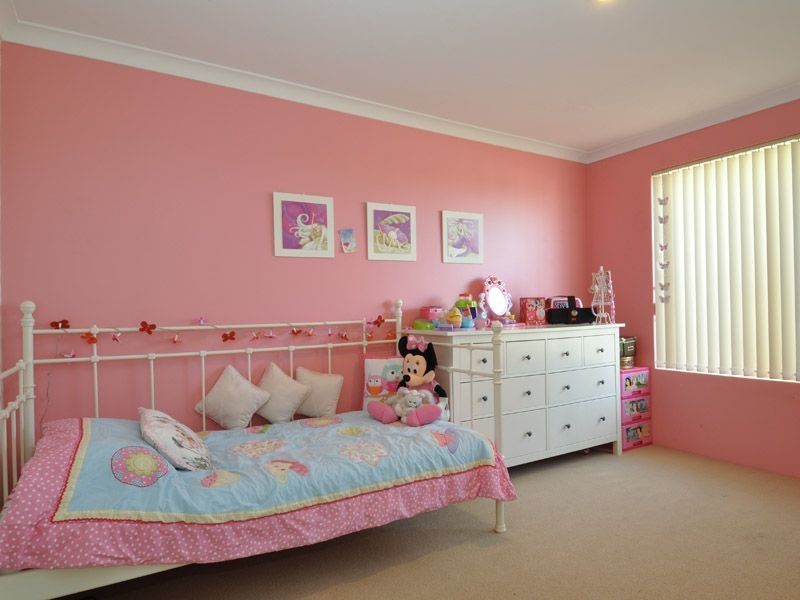 25 Welstead Way, Hocking WA 6065