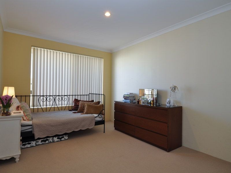 25 Welstead Way, Hocking WA 6065